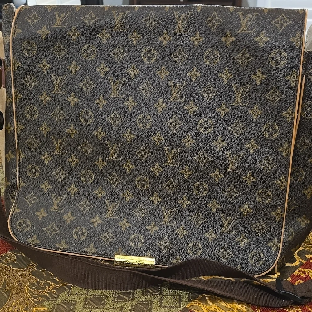 LV Dark Brown Monogram Messenger Bag - Picture 1 of 8